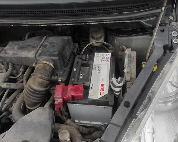 Черный Мицубиси Кольт, объемом двигателя 1.33 л и пробегом 184 тыс. км за 5000 $, фото 15 на Automoto.ua