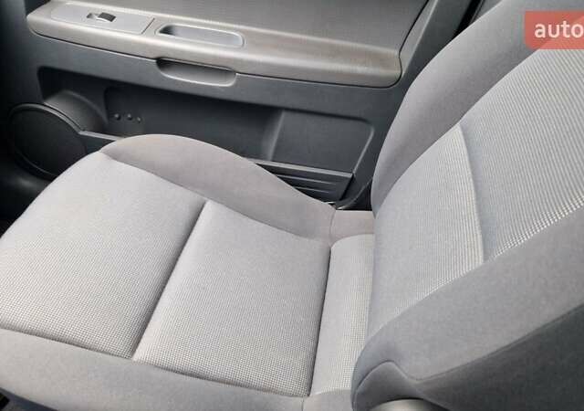 Черный Мицубиси Кольт, объемом двигателя 1.33 л и пробегом 234 тыс. км за 4555 $, фото 11 на Automoto.ua