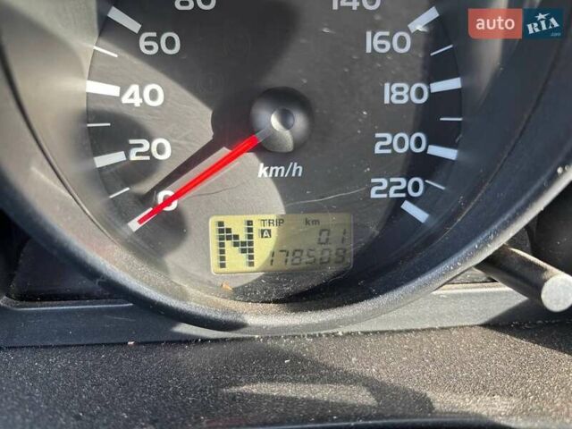Чорний Міцубісі Кольт, об'ємом двигуна 1.3 л та пробігом 178 тис. км за 3500 $, фото 9 на Automoto.ua