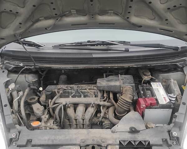 Черный Мицубиси Кольт, объемом двигателя 1.33 л и пробегом 184 тыс. км за 5000 $, фото 13 на Automoto.ua