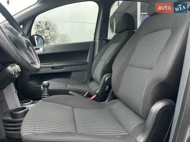 Чорний Міцубісі Кольт, об'ємом двигуна 1.3 л та пробігом 184 тис. км за 5000 $, фото 12 на Automoto.ua