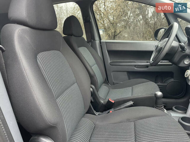 Чорний Міцубісі Кольт, об'ємом двигуна 1.3 л та пробігом 184 тис. км за 5000 $, фото 15 на Automoto.ua