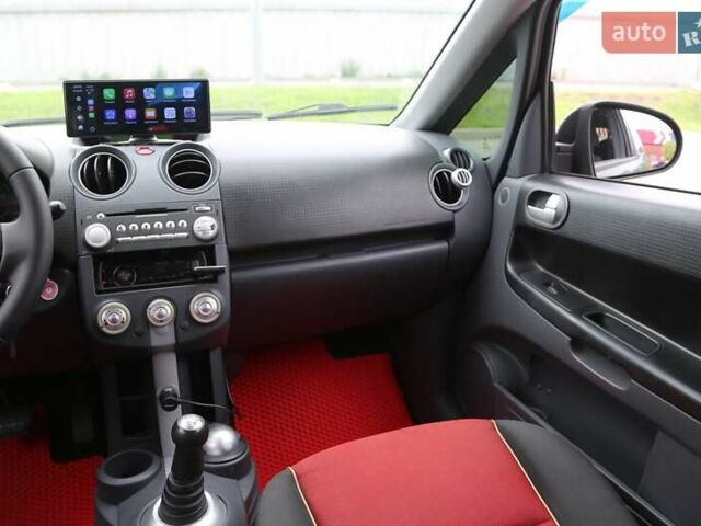 Черный Мицубиси Кольт, объемом двигателя 1.33 л и пробегом 201 тыс. км за 4300 $, фото 13 на Automoto.ua