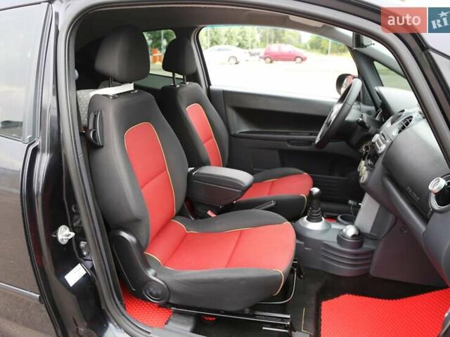 Черный Мицубиси Кольт, объемом двигателя 1.33 л и пробегом 201 тыс. км за 4300 $, фото 10 на Automoto.ua