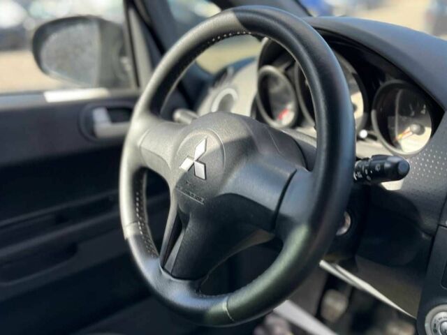 Мицубиси Кольт 2008 в Коломые на Automoto.ua Черный Мицубиси Кольт, объемом двигателя 1.3 л и пробегом 217 тыс. км за 4400 $, фото 15 на Automoto.ua