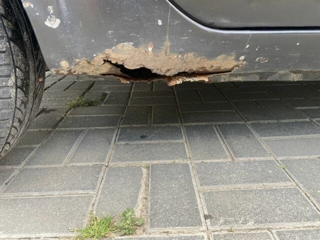 Чорний Міцубісі Кольт, об'ємом двигуна 1.3 л та пробігом 207 тис. км за 3800 $, фото 14 на Automoto.ua