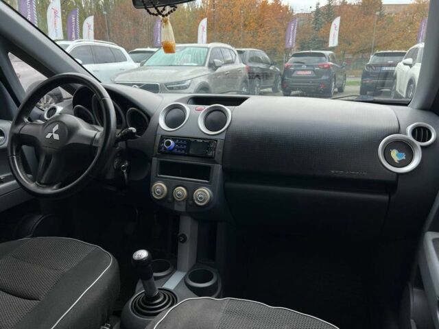 Міцубісі Кольт 2008 у Кривому Розі на Automoto.ua Чорний Міцубісі Кольт, об'ємом двигуна 1.3 л та пробігом 235 тис. км за 4400 $, фото 19 на Automoto.ua