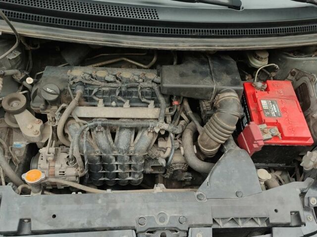 Черный Мицубиси Кольт, объемом двигателя 1.5 л и пробегом 197 тыс. км за 4100 $, фото 2 на Automoto.ua