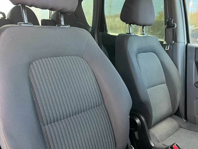 Мицубиси Кольт 2008 в Коломые на Automoto.ua Черный Мицубиси Кольт, объемом двигателя 1.3 л и пробегом 217 тыс. км за 4400 $, фото 21 на Automoto.ua