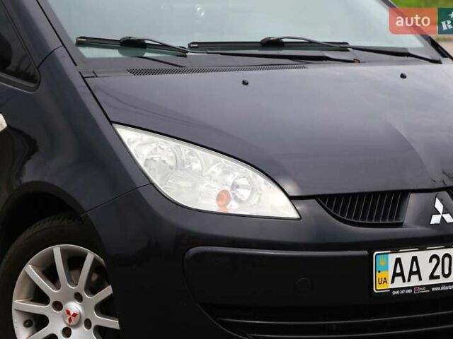 Черный Мицубиси Кольт, объемом двигателя 1.33 л и пробегом 201 тыс. км за 4300 $, фото 3 на Automoto.ua