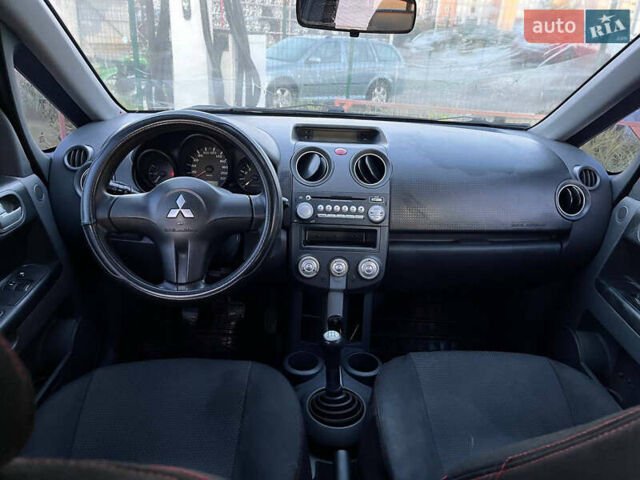 Міцубісі Кольт 2008 у Хмельницькому на Automoto.ua Чорний Міцубісі Кольт, об'ємом двигуна 1.3 л та пробігом 267 тис. км за 4000 $, фото 5 на Automoto.ua