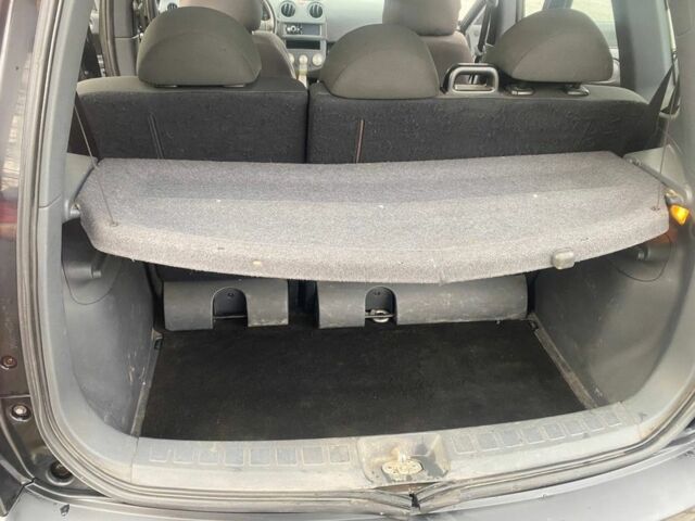 Черный Мицубиси Кольт, объемом двигателя 1.3 л и пробегом 213 тыс. км за 3700 $, фото 7 на Automoto.ua