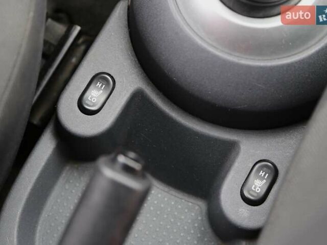 Черный Мицубиси Кольт, объемом двигателя 1.33 л и пробегом 201 тыс. км за 4300 $, фото 19 на Automoto.ua