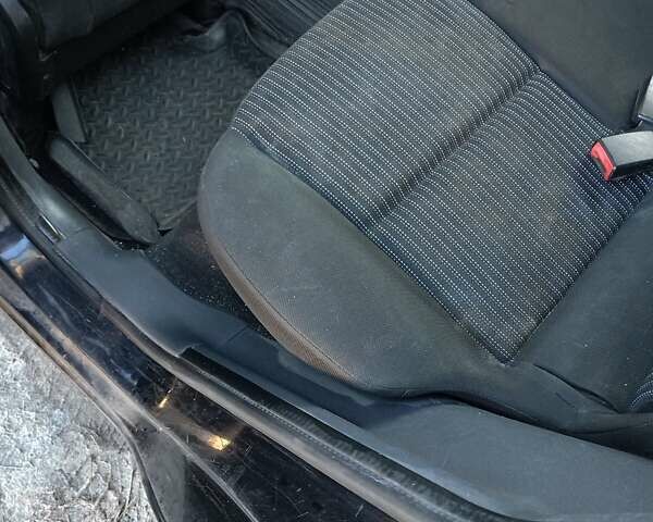 Черный Мицубиси Кольт, объемом двигателя 1.33 л и пробегом 316 тыс. км за 2700 $, фото 10 на Automoto.ua