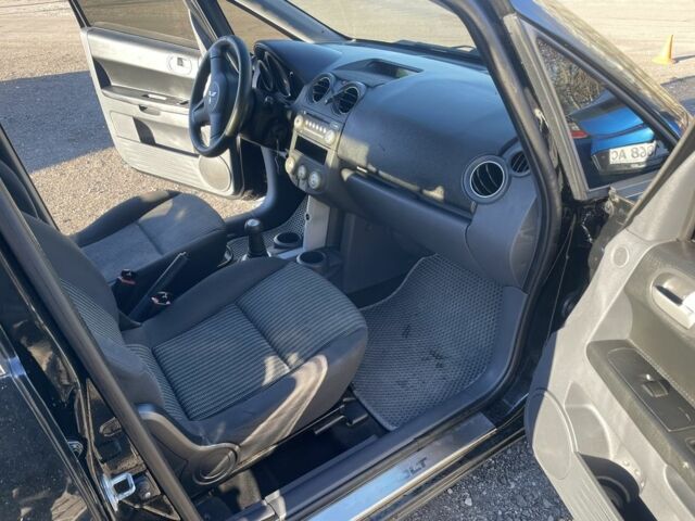 Чорний Міцубісі Кольт, об'ємом двигуна 1.3 л та пробігом 300 тис. км за 3300 $, фото 7 на Automoto.ua