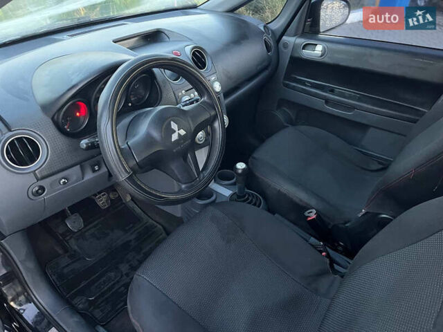 Міцубісі Кольт 2008 у Хмельницькому на Automoto.ua Чорний Міцубісі Кольт, об'ємом двигуна 1.3 л та пробігом 267 тис. км за 4000 $, фото 8 на Automoto.ua