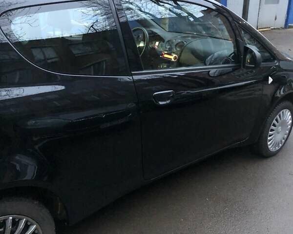 Черный Мицубиси Кольт, объемом двигателя 1.33 л и пробегом 140 тыс. км за 5300 $, фото 2 на Automoto.ua