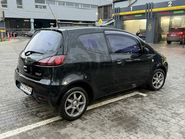 Черный Мицубиси Кольт, объемом двигателя 1.3 л и пробегом 110 тыс. км за 5900 $, фото 2 на Automoto.ua