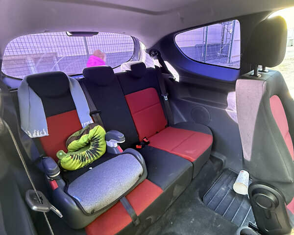 Черный Мицубиси Кольт, объемом двигателя 1.33 л и пробегом 130 тыс. км за 5700 $, фото 6 на Automoto.ua