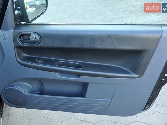 Черный Мицубиси Кольт, объемом двигателя 1.12 л и пробегом 251 тыс. км за 3800 $, фото 18 на Automoto.ua