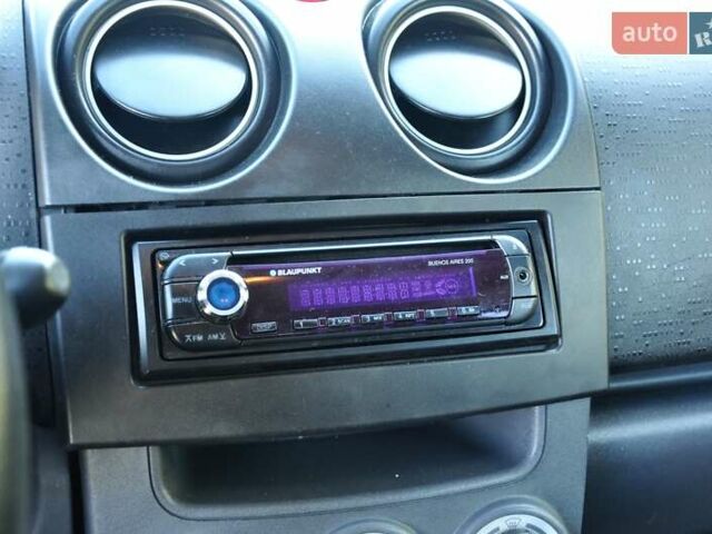 Черный Мицубиси Кольт, объемом двигателя 1.12 л и пробегом 251 тыс. км за 3800 $, фото 22 на Automoto.ua