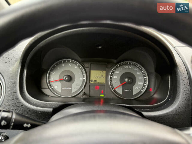 Черный Мицубиси Кольт, объемом двигателя 1.3 л и пробегом 173 тыс. км за 5800 $, фото 14 на Automoto.ua