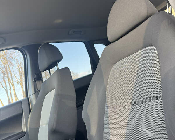 Чорний Міцубісі Кольт, об'ємом двигуна 1.3 л та пробігом 170 тис. км за 7100 $, фото 12 на Automoto.ua