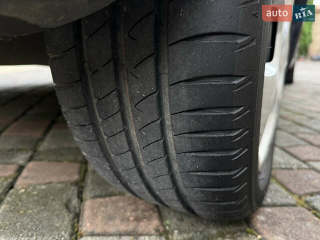 Черный Мицубиси Кольт, объемом двигателя 1.3 л и пробегом 173 тыс. км за 5800 $, фото 28 на Automoto.ua