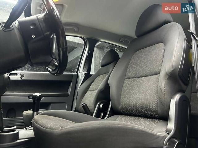 Черный Мицубиси Кольт, объемом двигателя 1.1 л и пробегом 140 тыс. км за 5600 $, фото 7 на Automoto.ua