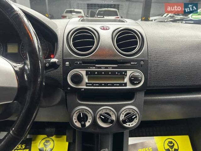 Черный Мицубиси Кольт, объемом двигателя 1.1 л и пробегом 140 тыс. км за 5600 $, фото 11 на Automoto.ua
