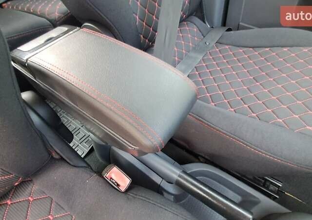 Чорний Міцубісі Кольт, об'ємом двигуна 1.3 л та пробігом 105 тис. км за 6800 $, фото 17 на Automoto.ua