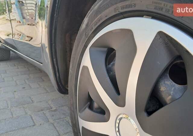 Чорний Міцубісі Кольт, об'ємом двигуна 1.3 л та пробігом 105 тис. км за 6800 $, фото 6 на Automoto.ua