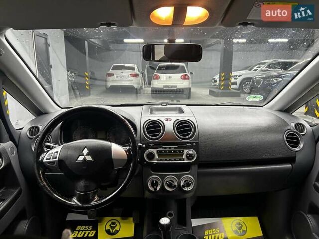 Черный Мицубиси Кольт, объемом двигателя 1.1 л и пробегом 140 тыс. км за 5600 $, фото 8 на Automoto.ua