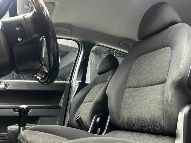 Чорний Міцубісі Кольт, об'ємом двигуна 1.1 л та пробігом 140 тис. км за 5600 $, фото 6 на Automoto.ua