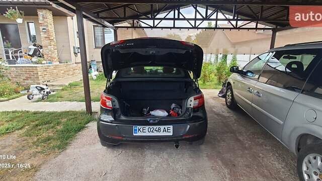 Чорний Міцубісі Кольт, об'ємом двигуна 1.5 л та пробігом 133 тис. км за 5000 $, фото 9 на Automoto.ua
