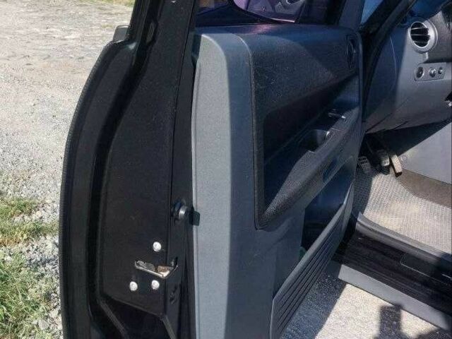 Чорний Міцубісі Кольт, об'ємом двигуна 1.3 л та пробігом 156 тис. км за 5600 $, фото 5 на Automoto.ua