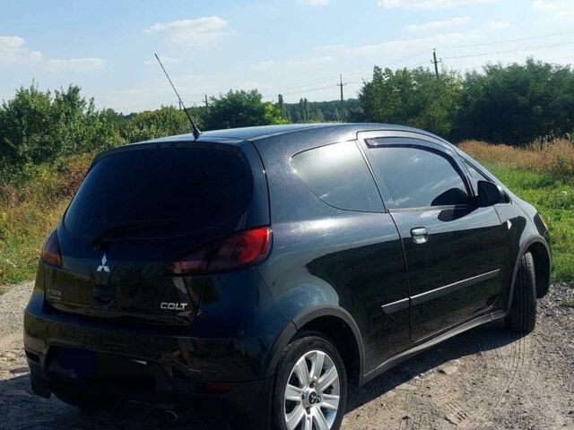 Чорний Міцубісі Кольт, об'ємом двигуна 1.3 л та пробігом 156 тис. км за 5600 $, фото 1 на Automoto.ua