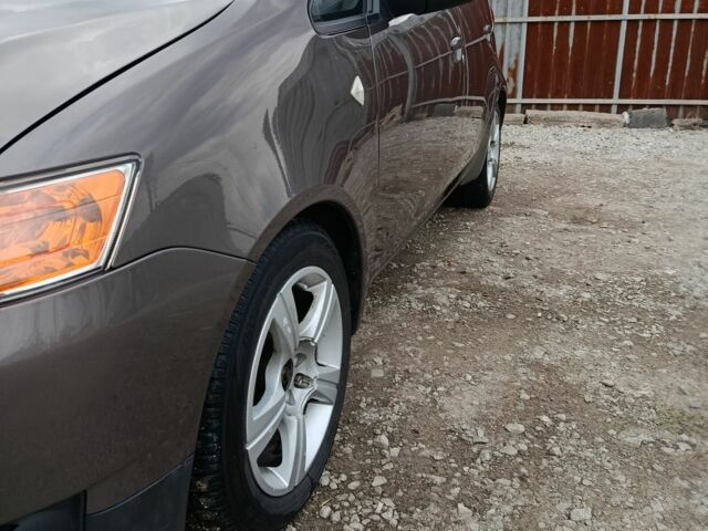 Мицубиси Кольт 2011 в Балаклее на Automoto.ua Коричневый Мицубиси Кольт, объемом двигателя 1.3 л и пробегом 240 тыс. км за 4900 $, фото 1 на Automoto.ua