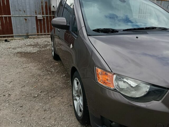 Мицубиси Кольт 2011 в Балаклее на Automoto.ua Коричневый Мицубиси Кольт, объемом двигателя 1.3 л и пробегом 240 тыс. км за 4900 $, фото 2 на Automoto.ua