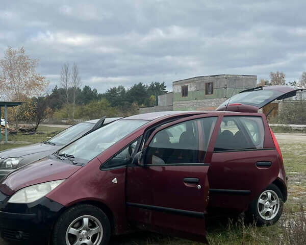 Червоний Міцубісі Кольт, об'ємом двигуна 1.4 л та пробігом 241 тис. км за 3300 $, фото 7 на Automoto.ua
