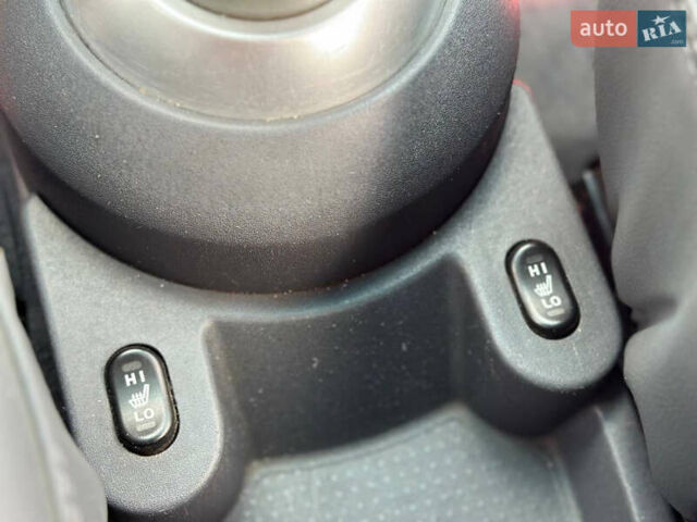 Червоний Міцубісі Кольт, об'ємом двигуна 1.33 л та пробігом 250 тис. км за 3999 $, фото 13 на Automoto.ua