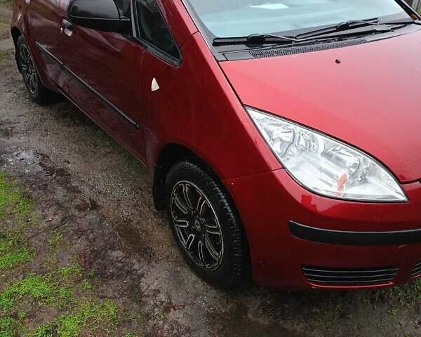 Красный Мицубиси Кольт, объемом двигателя 1.3 л и пробегом 216 тыс. км за 4100 $, фото 2 на Automoto.ua