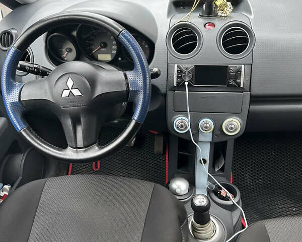 Червоний Міцубісі Кольт, об'ємом двигуна 1.5 л та пробігом 183 тис. км за 4000 $, фото 6 на Automoto.ua