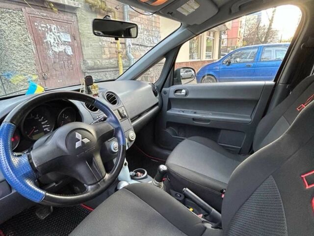 Червоний Міцубісі Кольт, об'ємом двигуна 1.5 л та пробігом 183 тис. км за 4000 $, фото 6 на Automoto.ua