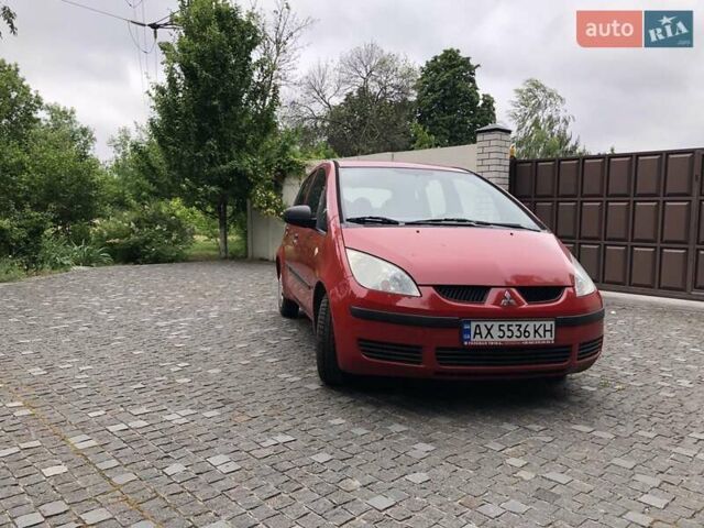 Червоний Міцубісі Кольт, об'ємом двигуна 1.12 л та пробігом 210 тис. км за 3300 $, фото 1 на Automoto.ua