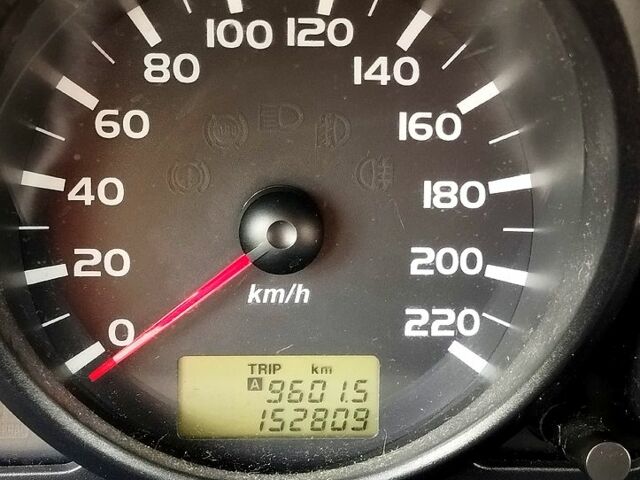 Червоний Міцубісі Кольт, об'ємом двигуна 1.1 л та пробігом 151 тис. км за 4100 $, фото 7 на Automoto.ua