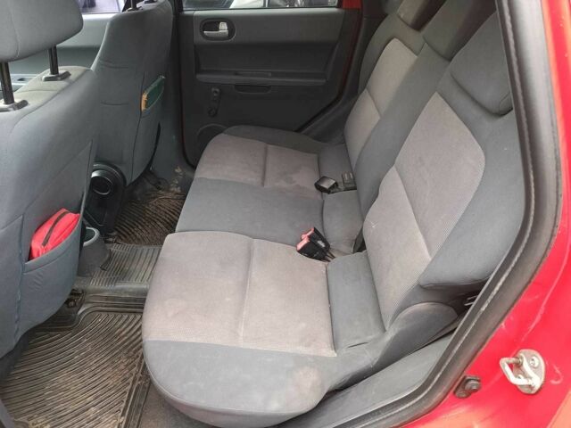 Красный Мицубиси Кольт, объемом двигателя 1.3 л и пробегом 184 тыс. км за 3940 $, фото 9 на Automoto.ua