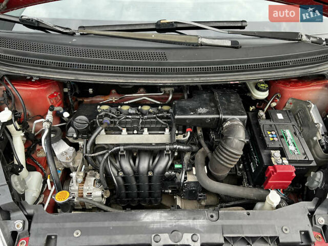 Красный Мицубиси Кольт, объемом двигателя 1.3 л и пробегом 155 тыс. км за 4489 $, фото 10 на Automoto.ua