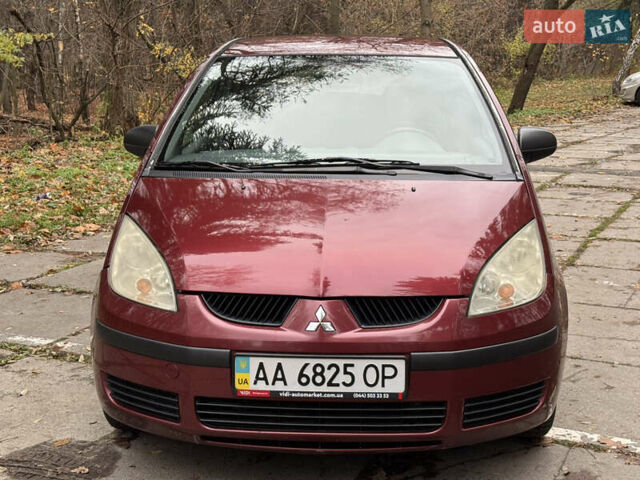 Червоний Міцубісі Кольт, об'ємом двигуна 1.33 л та пробігом 156 тис. км за 3800 $, фото 27 на Automoto.ua