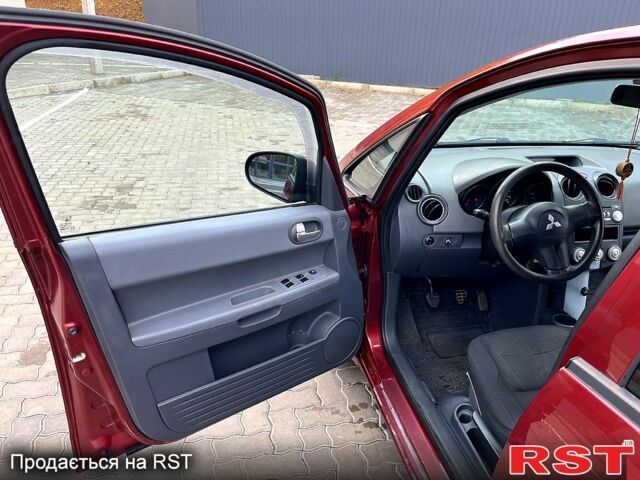 Червоний Міцубісі Кольт, об'ємом двигуна 1.5 л та пробігом 140 тис. км за 4500 $, фото 7 на Automoto.ua